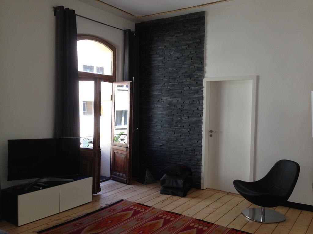 Apartment Miro Köln Rum bild